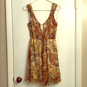 Fall colored sleeveless dress